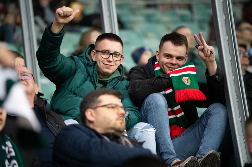 Kibice na meczu Śląska z Widzewem (2 marca 2024) na Tarczyński Arenie